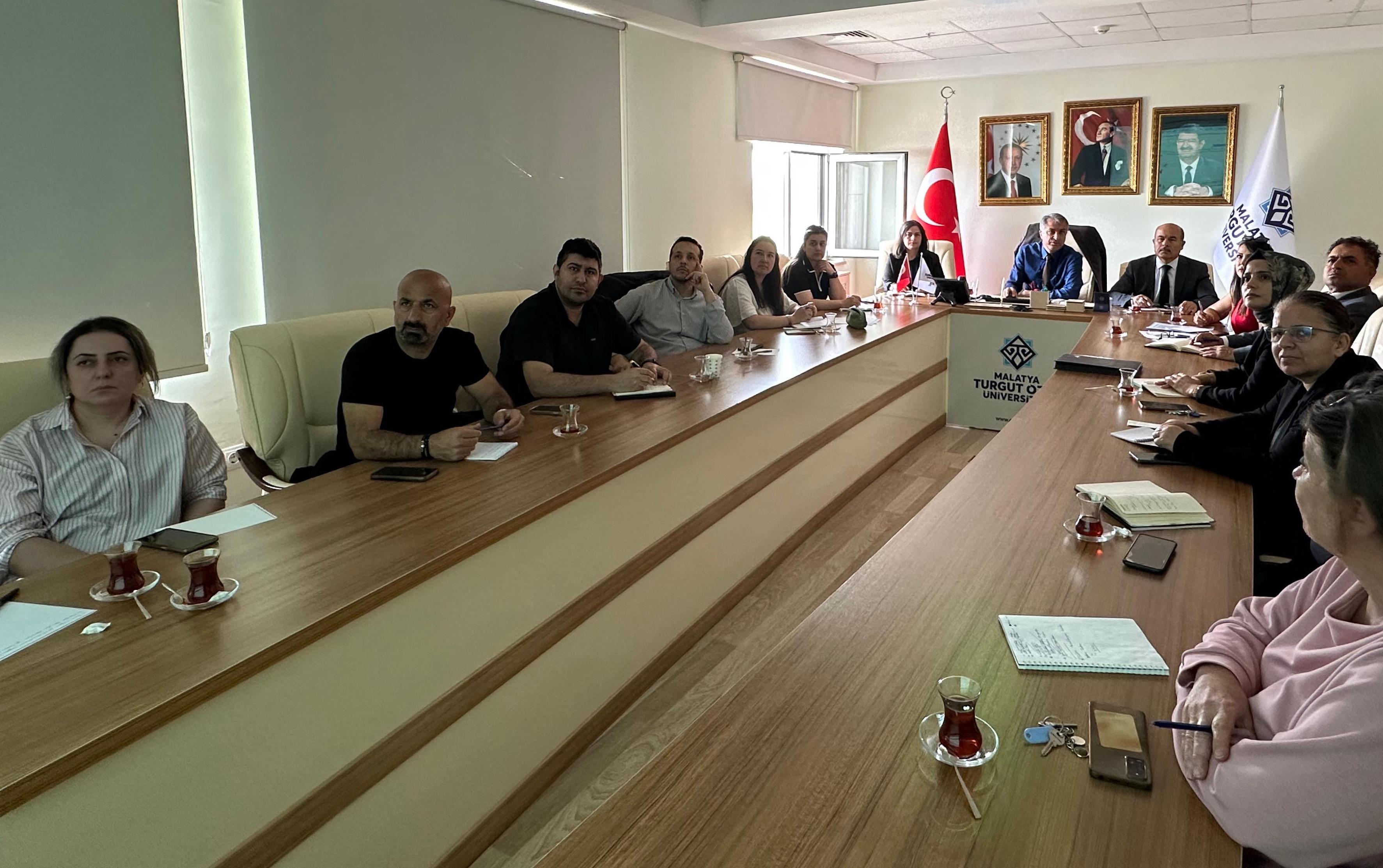 Sağlık Bilimleri Fakültesi’nde Kalite Güvence Sistemi Kapsamında Yürütülen Çalışmalar Değerlendirildi